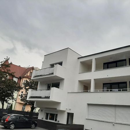 Апартаменты Apartament Emily Свиноуйсьце Экстерьер фото