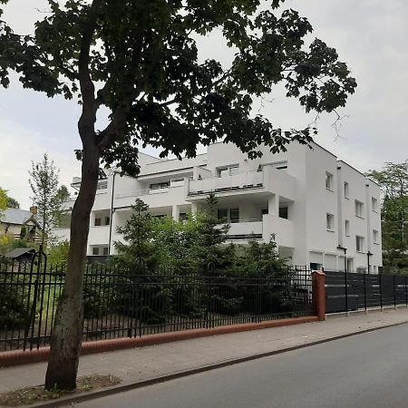 Апартаменты Apartament Emily Свиноуйсьце Экстерьер фото