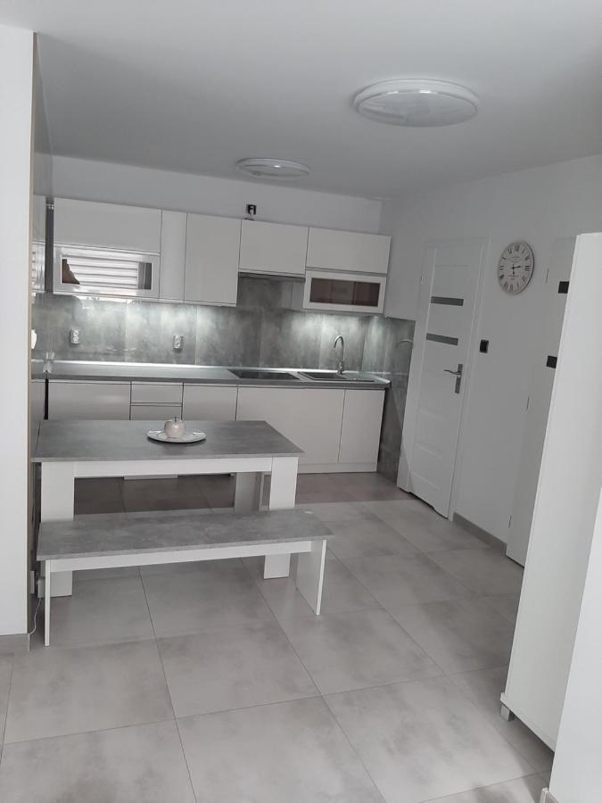 Апартаменты Apartament Emily Свиноуйсьце Экстерьер фото
