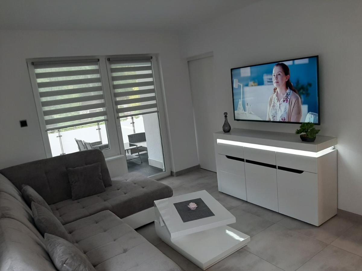 Апартаменты Apartament Emily Свиноуйсьце Экстерьер фото