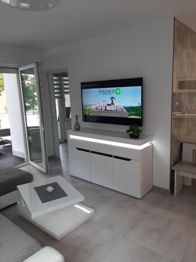 Апартаменты Apartament Emily Свиноуйсьце Экстерьер фото